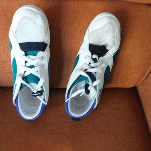 ryka aqueous 9H20 size 7 women sneaker